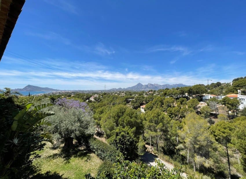 3 makuuhuone Huvila myytävänä paikassa Altea mukana uima-altaan - 791 000 € (Ref: 9454712)