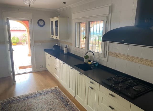 3 makuuhuone Huvila myytävänä paikassa Altea mukana uima-altaan - 791 000 € (Ref: 9454712)