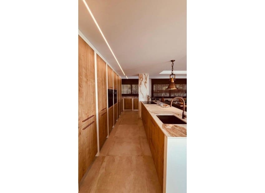 5 sovrum Villa till salu i Altea med pool - 2 500 000 € (Ref: 9454795)