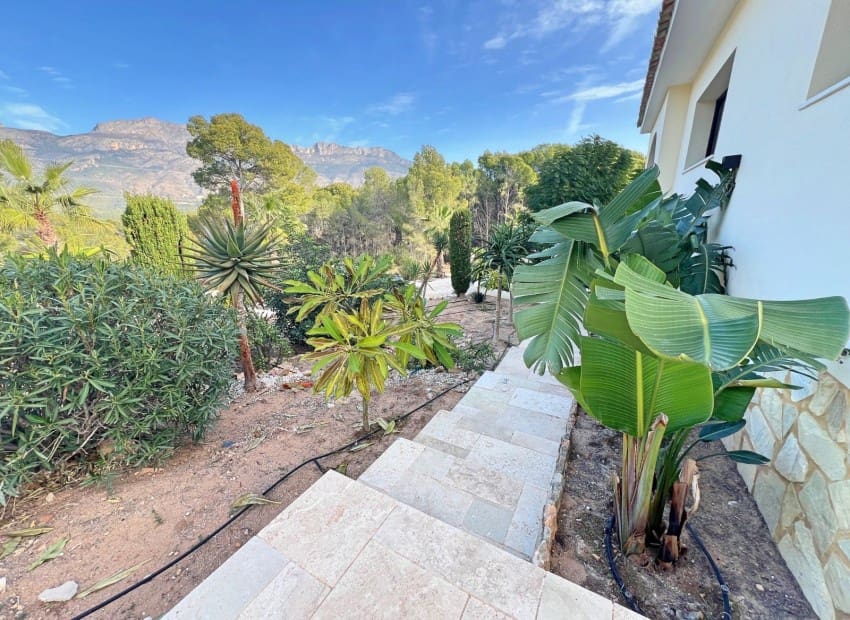 5 sovrum Villa till salu i Altea med pool - 2 500 000 € (Ref: 9454795)