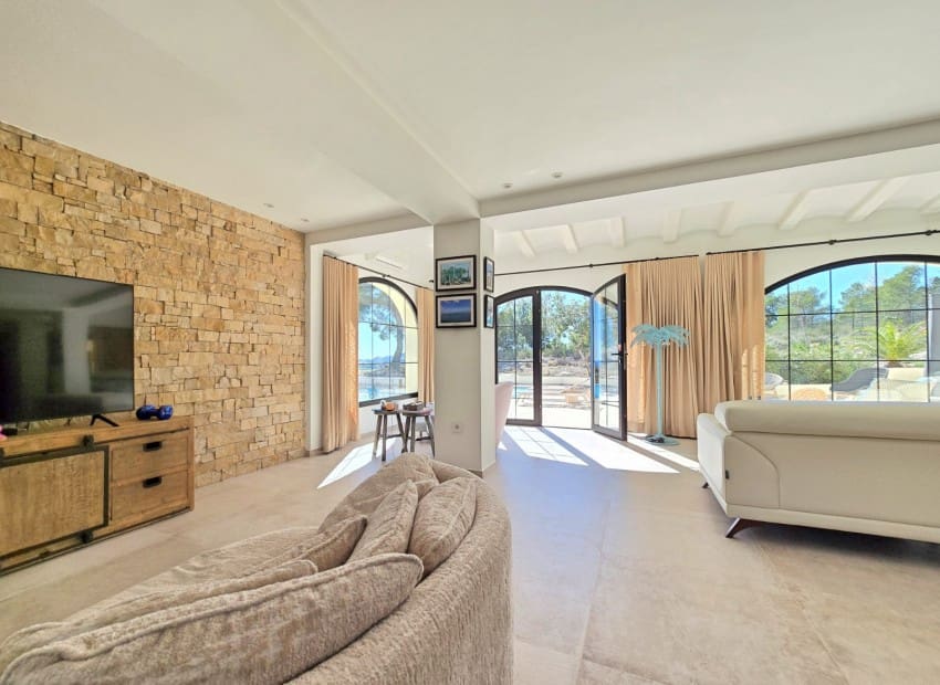 5 bedroom Villa for sale in Altea with pool - € 2,250,000 (Ref: 9454795)