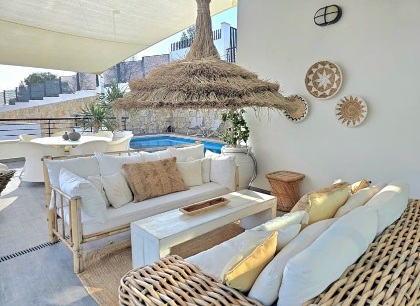 Chalet de 3 habitaciones en Altea en venta con piscina - 890.000 € (Ref: 9454796)