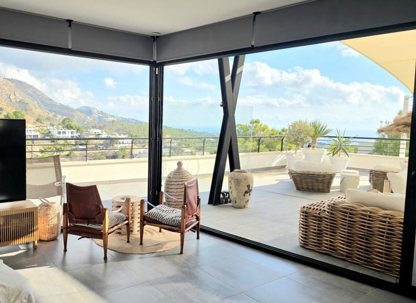 Chalet de 3 habitaciones en Altea en venta con piscina - 890.000 € (Ref: 9454796)