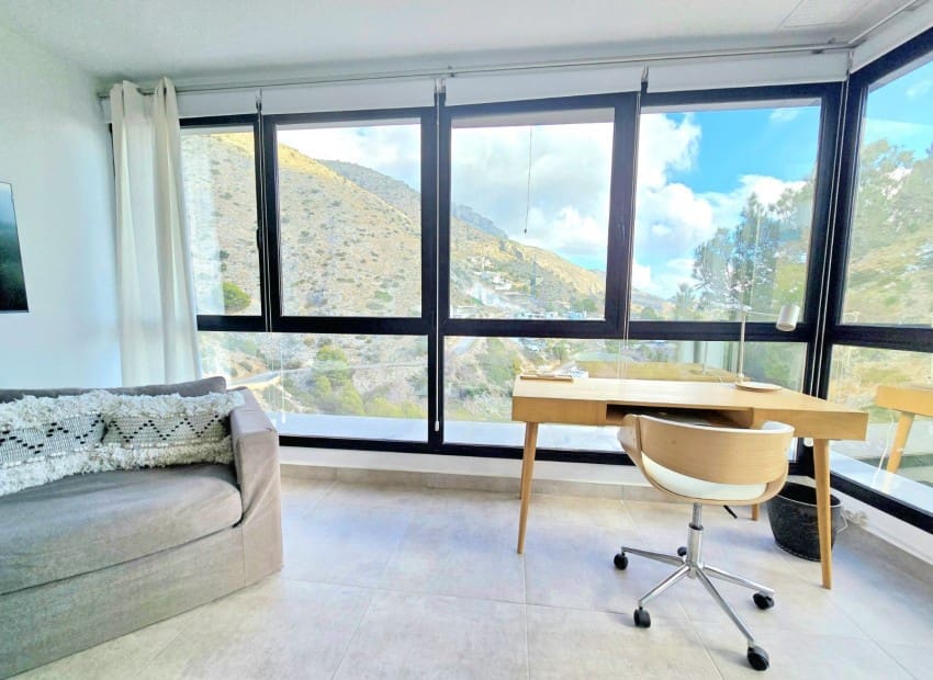 Chalet de 3 habitaciones en Altea en venta con piscina - 890.000 € (Ref: 9454796)