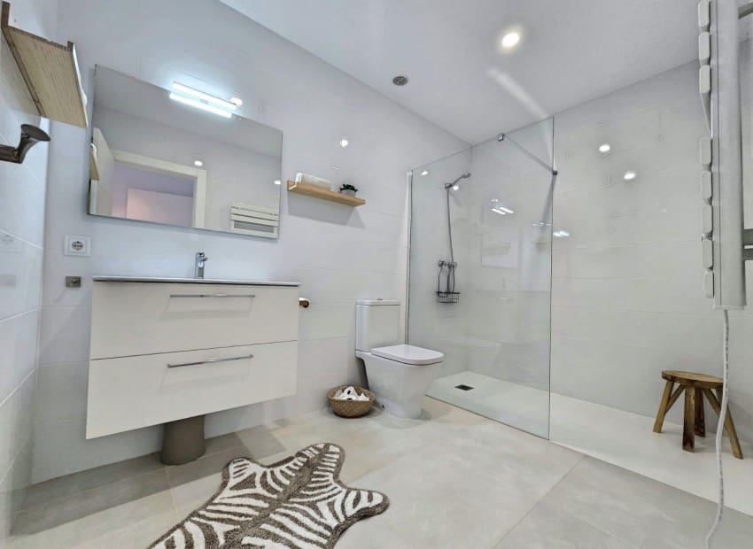 Chalet de 3 habitaciones en Altea en venta con piscina - 890.000 € (Ref: 9454796)