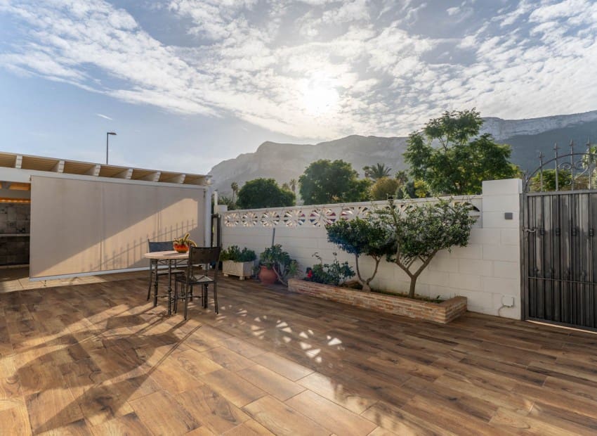 3 sovrum Villa till salu i Denia med pool - 465 000 € (Ref: 9473456)