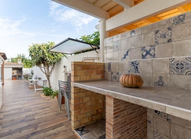 3 sovrum Villa till salu i El Montgó, Dénia med pool - 465 000 € (Ref: 9473456)