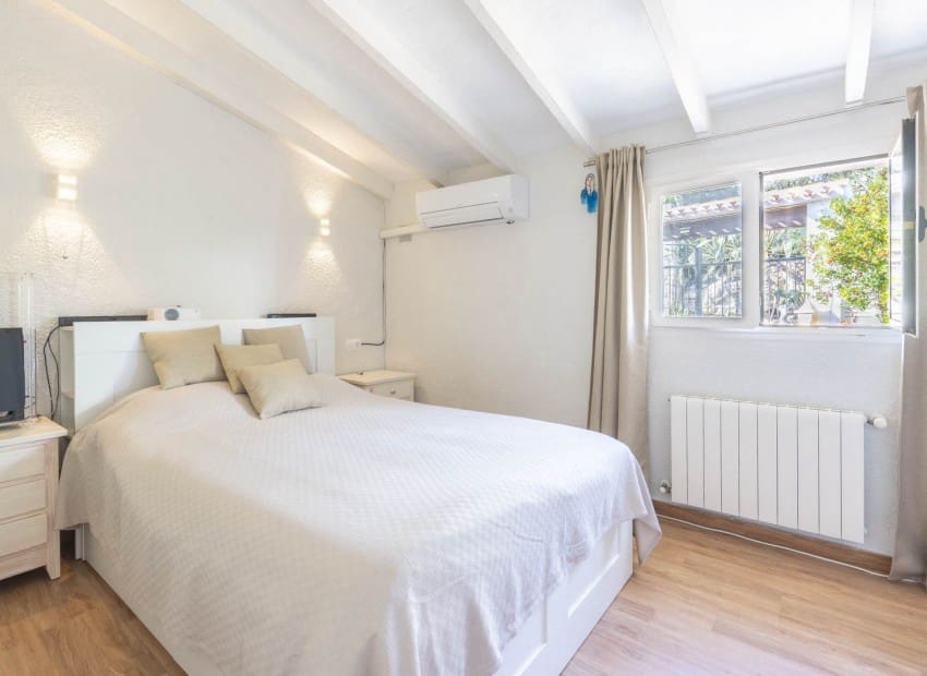 Chalet de 5 habitaciones en Pinosol en venta - 790.000 € (Ref: 9473458)