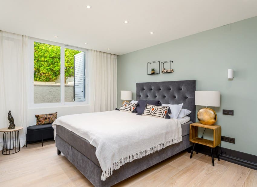 6 bedroom Villa for sale in La Nucia - € 1,800,000 (Ref: 9473459)