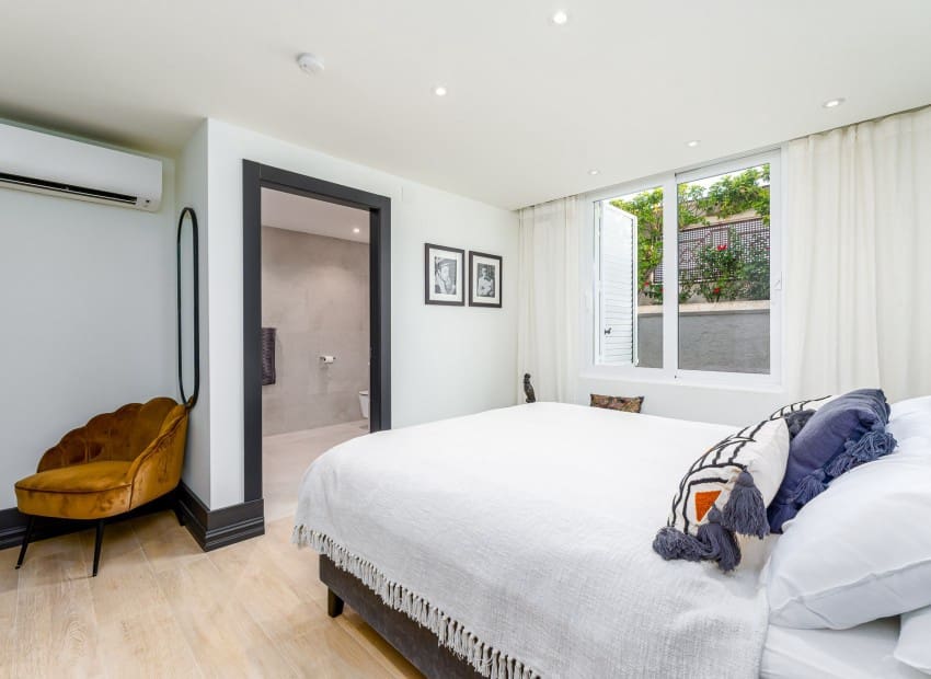 6 bedroom Villa for sale in La Nucia - € 1,800,000 (Ref: 9473459)