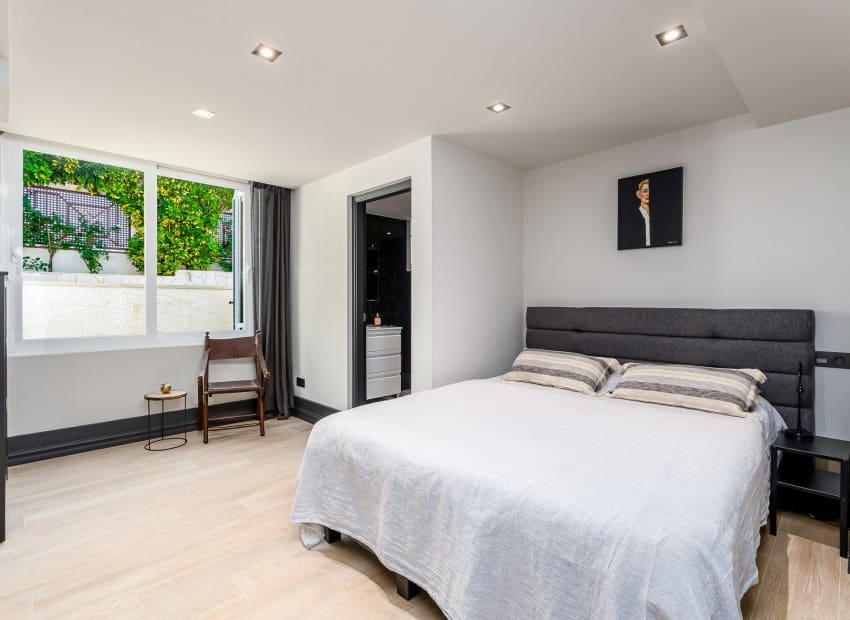 6 bedroom Villa for sale in La Nucia - € 1,800,000 (Ref: 9473459)