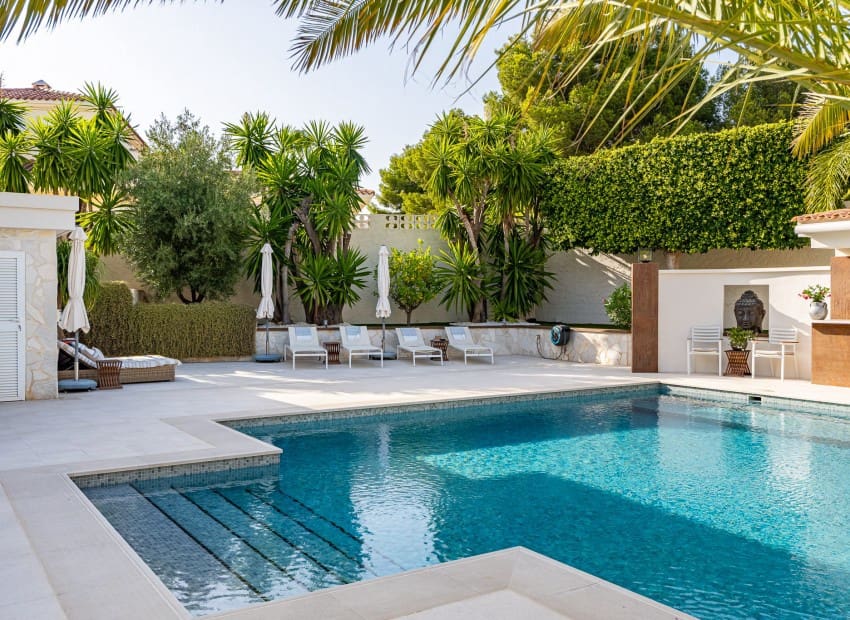 6 bedroom Villa for sale in La Nucia - € 1,800,000 (Ref: 9473459)