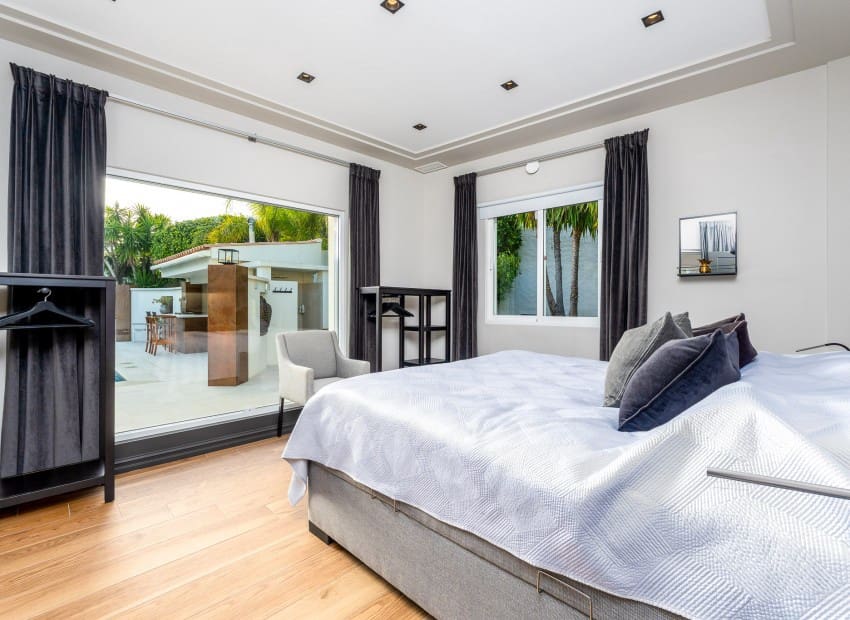 6 bedroom Villa for sale in La Nucia - € 1,800,000 (Ref: 9473459)