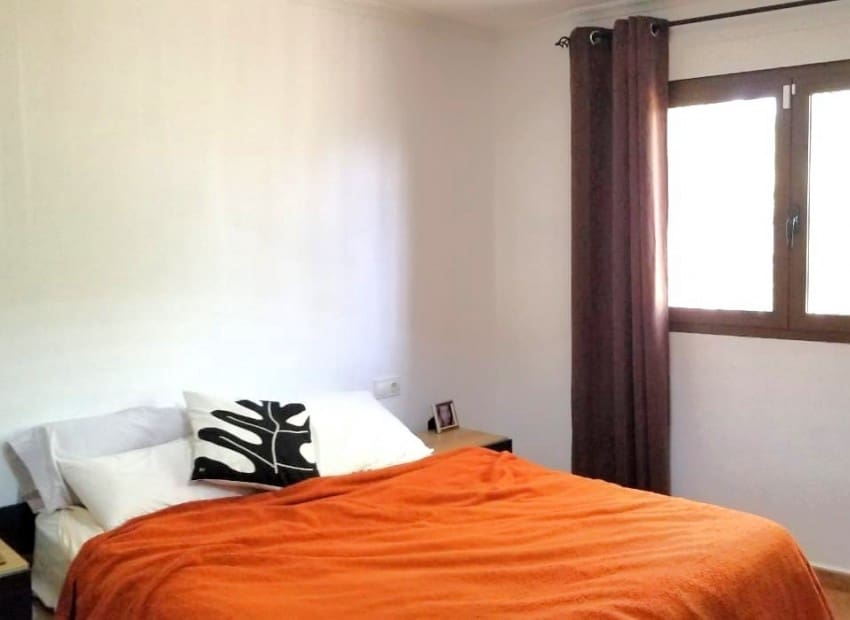 4 slaapkamer Villa te koop in Alicante stad met zwembad garage - € 665.000 (Ref: 9486577)