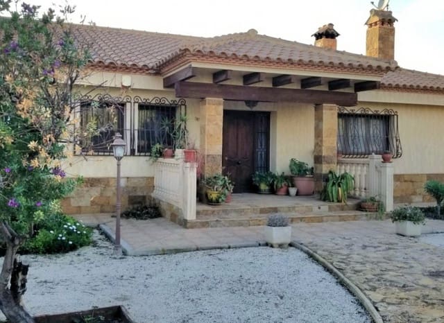 4 slaapkamer Villa te koop in Moralet, Alicante stad met zwembad garage - € 665.000 (Ref: 9486577)