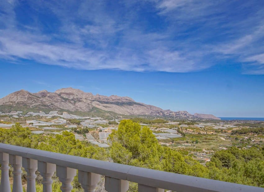 8 sypialnia Willa na sprzedaż w La Nucia z basenem - 2 500 000 € (Ref: 9500017)