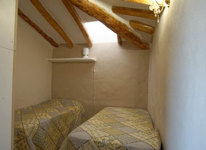 8 sypialnia Willa na sprzedaż w La Nucia z basenem - 2 500 000 € (Ref: 9500017)