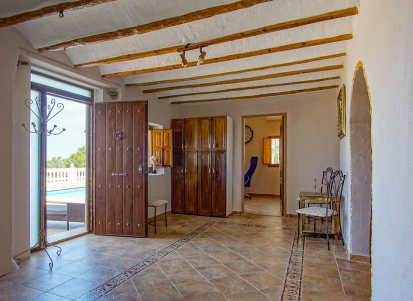 8 sypialnia Willa na sprzedaż w La Nucia z basenem - 2 500 000 € (Ref: 9500017)