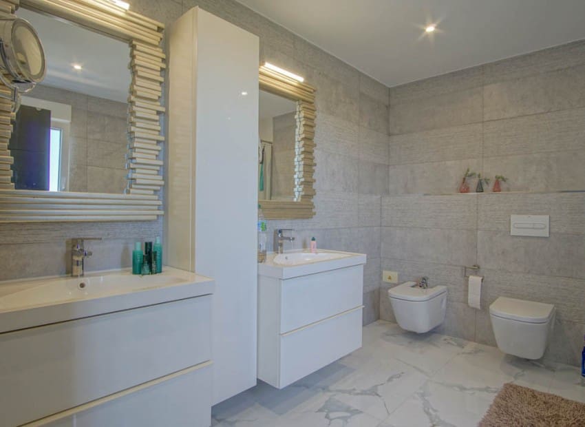 8 sypialnia Willa na sprzedaż w La Nucia z basenem - 2 500 000 € (Ref: 9500017)