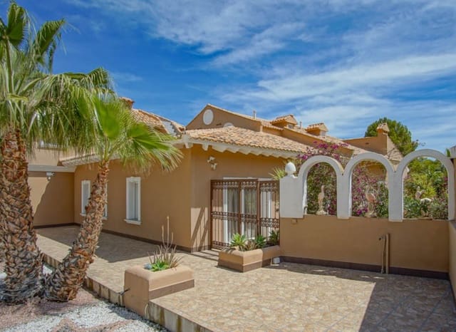 8 sypialnia Willa na sprzedaż w La Nucia Pueblo  , La Nucia z basenem - 2 500 000 € (Ref: 9500017)