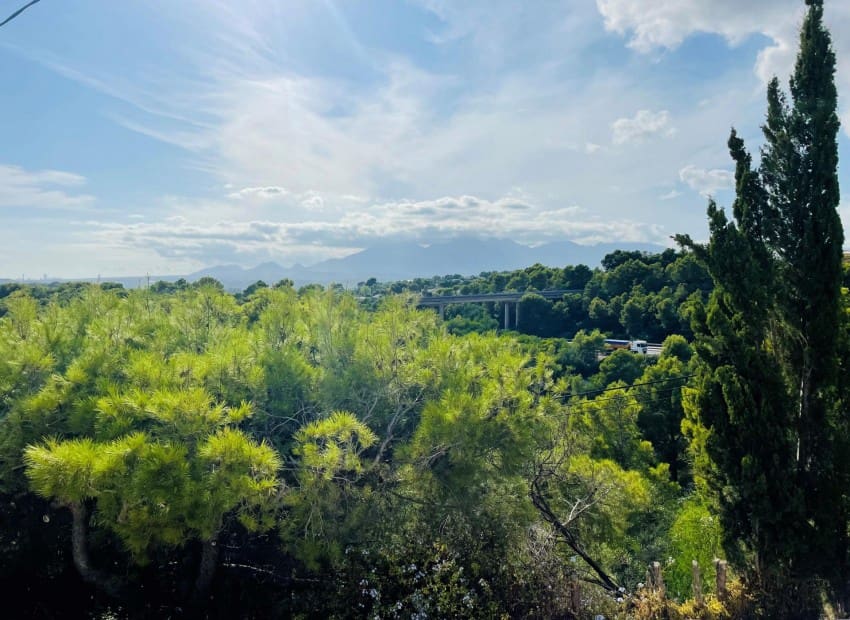 5 bedroom Villa for rent in Altea with pool - € 1,700 (Ref: 9503011)