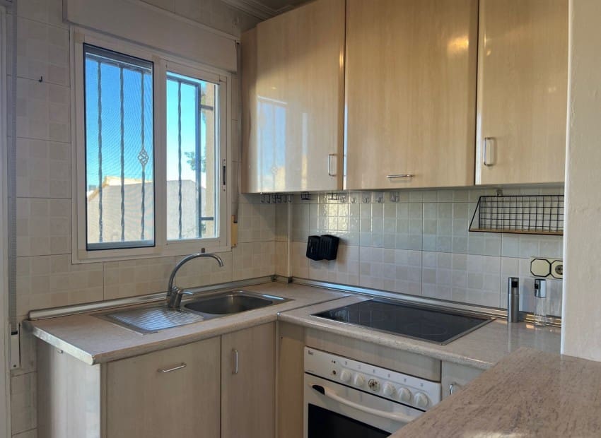 3 bedroom Villa for rent in Polop with pool garage - € 1,500 (Ref: 9503369)