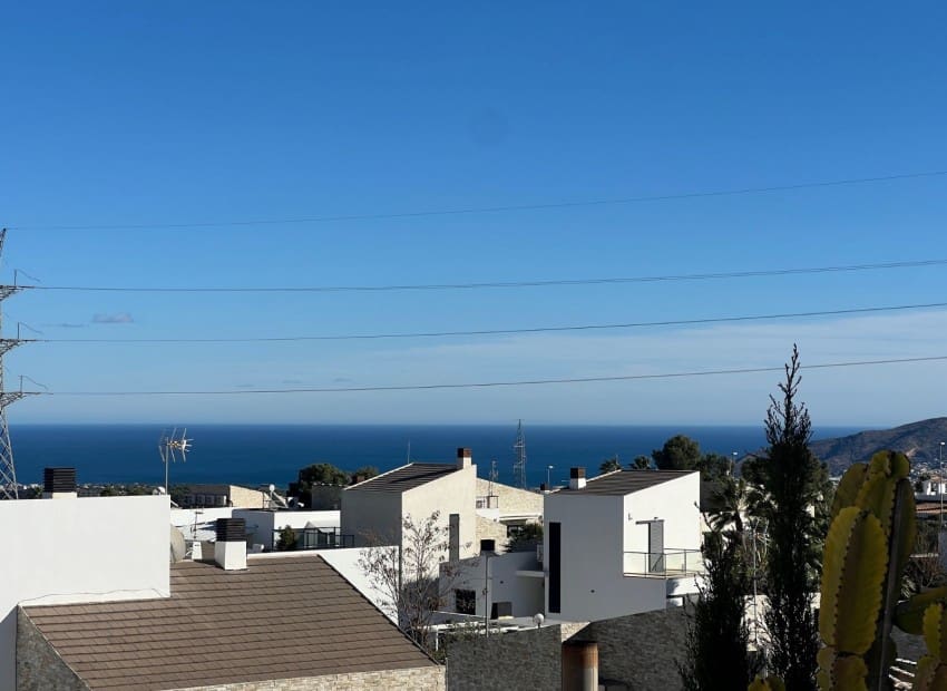 3 bedroom Villa for rent in Polop with pool garage - € 1,500 (Ref: 9503369)