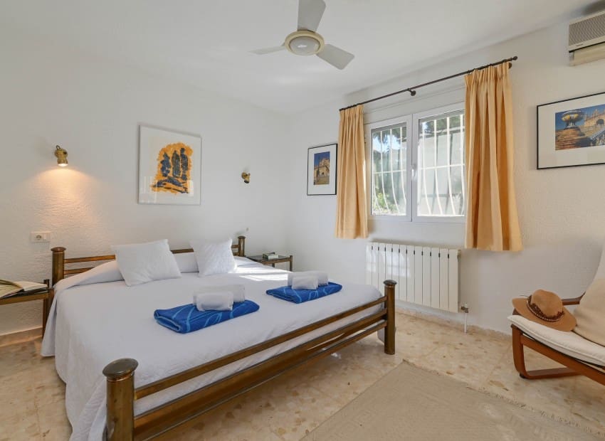 4 bedroom Villa for sale in Javea / Xabia with pool - € 749,000 (Ref: 9521463)