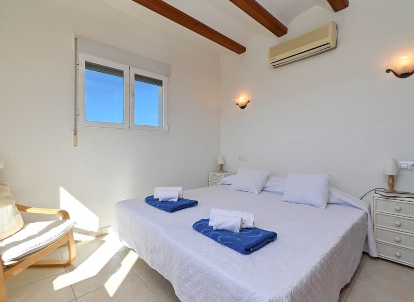 4 bedroom Villa for sale in Javea / Xabia with pool - € 749,000 (Ref: 9521463)