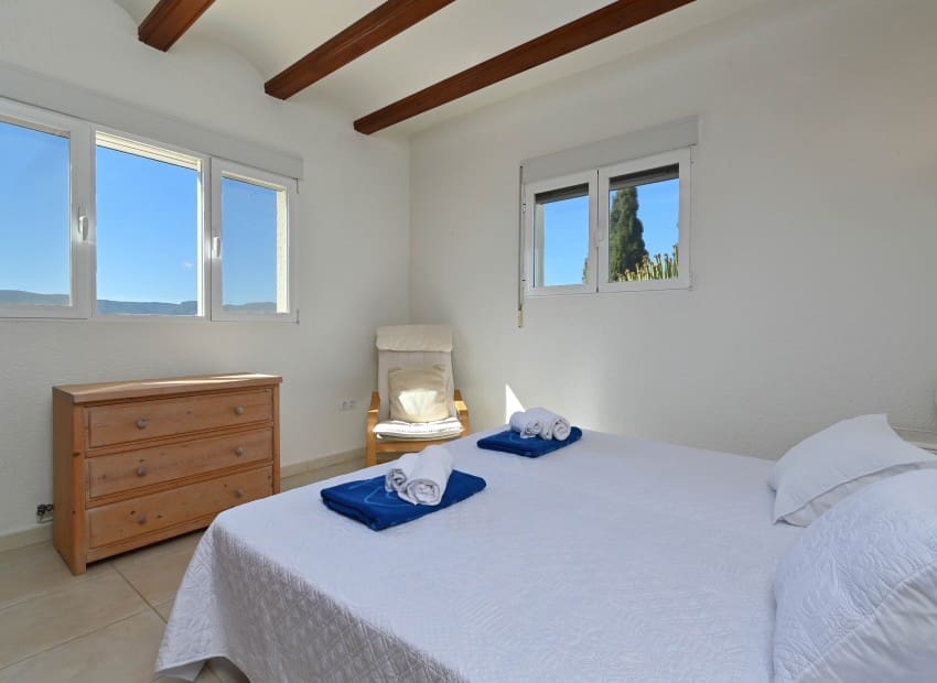 4 bedroom Villa for sale in Javea / Xabia with pool - € 749,000 (Ref: 9521463)