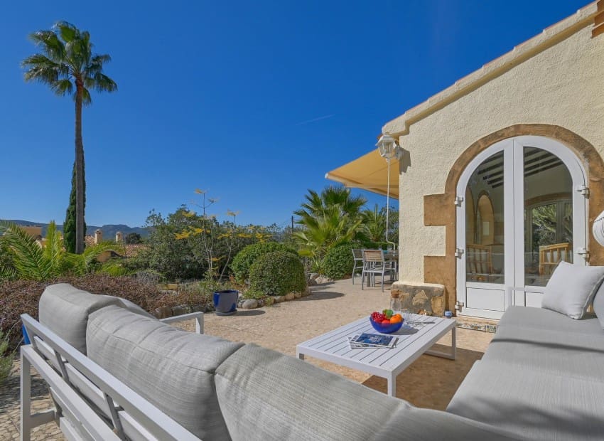 4 bedroom Villa for sale in Javea / Xabia with pool - € 749,000 (Ref: 9521463)