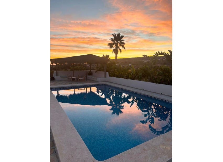 4 bedroom Finca/Country House for sale in Javea / Xabia - € 675,000 (Ref: 9521464)