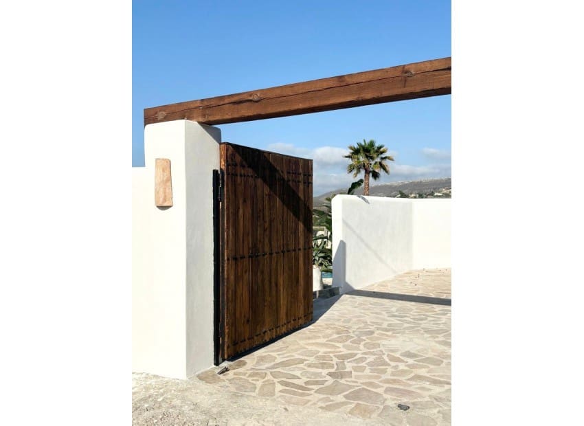 4 bedroom Finca/Country House for sale in Javea / Xabia - € 675,000 (Ref: 9521464)