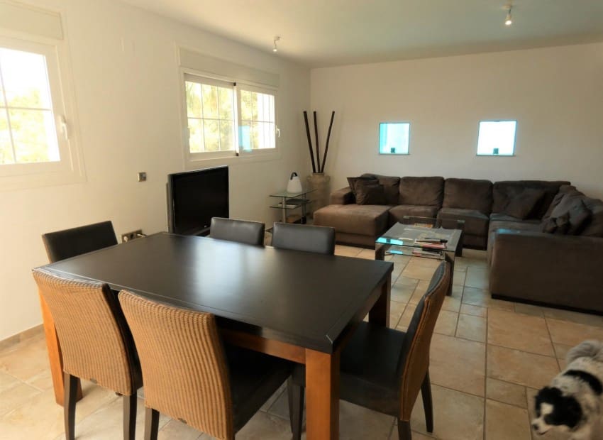 3 quarto Moradia para venda em Altea com piscina garagem - 690 000 € (Ref: 9523307)