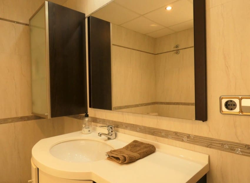 3 quarto Moradia para venda em Altea com piscina garagem - 690 000 € (Ref: 9523307)