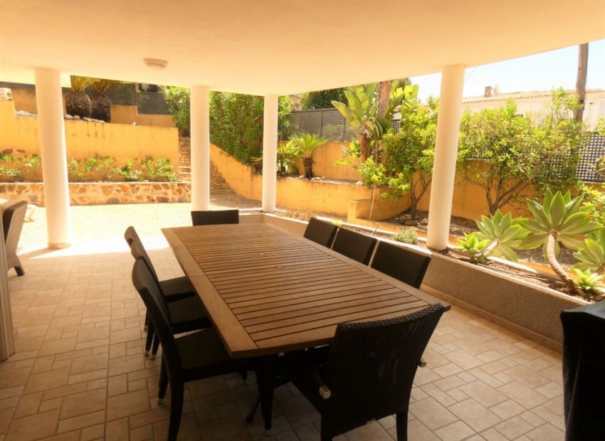 3 quarto Moradia para venda em Altea com piscina garagem - 690 000 € (Ref: 9523307)