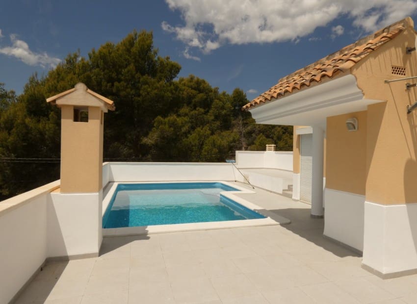 3 quarto Moradia para venda em Altea com piscina garagem - 690 000 € (Ref: 9523307)