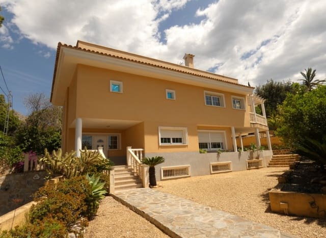 3 quarto Moradia para venda em Altea com piscina garagem - 690 000 € (Ref: 9523307)