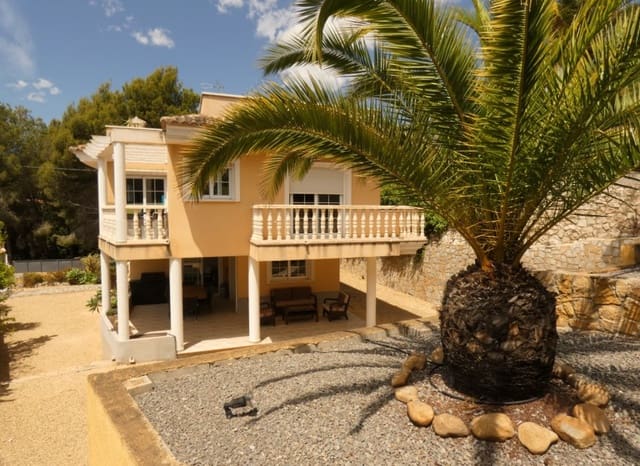 3 quarto Moradia para venda em Altea com piscina garagem - 690 000 € (Ref: 9523307)