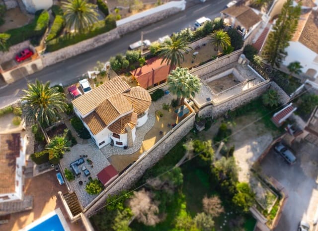 3 slaapkamer Villa te koop in Montemar, Benissa met zwembad - € 610.000 (Ref: 9525739)