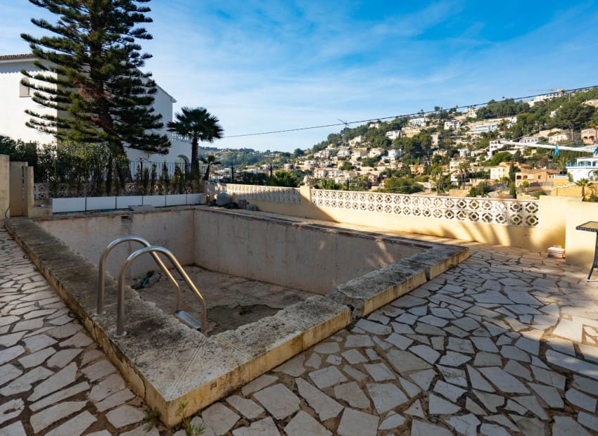 3 slaapkamer Villa te koop in Montemar met zwembad - € 610.000 (Ref: 9525739)