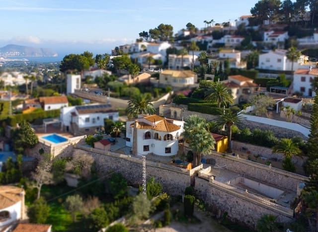 3 soveværelse Villa til salg i Montemar, Benissa med swimmingpool - € 610.000 (Ref: 9525739)