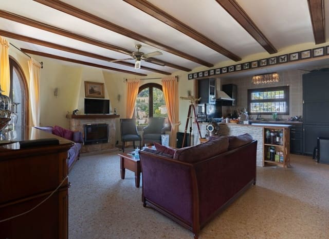 3 soveværelse Villa til salg i Montemar, Benissa med swimmingpool - € 610.000 (Ref: 9525739)