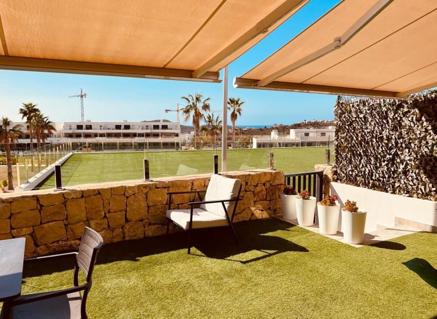 3 makuuhuone Huoneisto myytävänä paikassa Finestrat mukana uima-altaan 
autotalli - 379 000 € (Ref: 9529118)