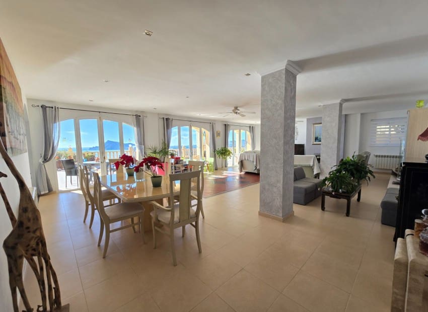 5 quarto Moradia para venda em Altea com piscina garagem - 1 200 000 € (Ref: 9534607)