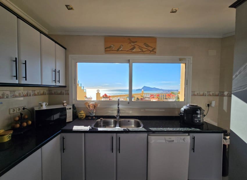 5 quarto Moradia para venda em Altea com piscina garagem - 1 200 000 € (Ref: 9534607)