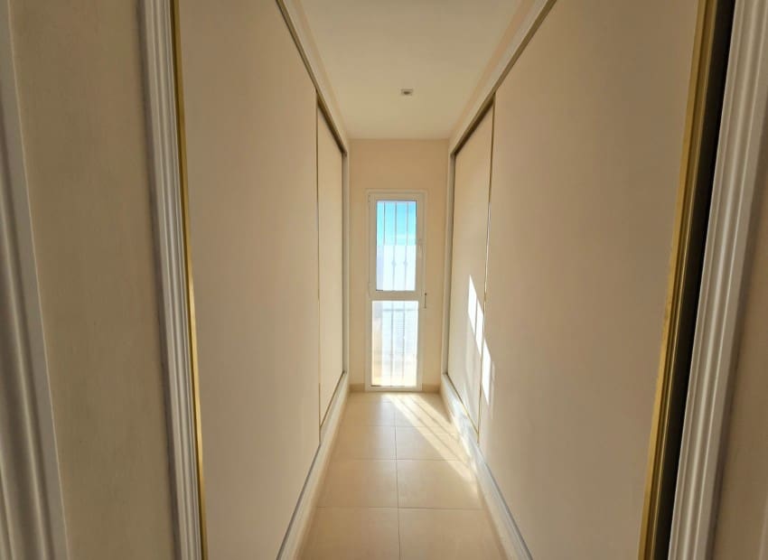 5 quarto Moradia para venda em Altea com piscina garagem - 1 200 000 € (Ref: 9534607)