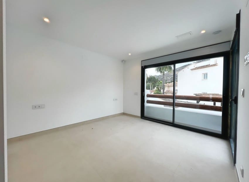 4 sovrum Villa till salu i Albir med pool garage - 1 195 000 € (Ref: 9539524)