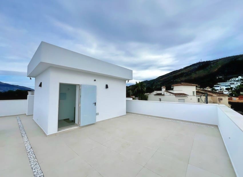 4 sovrum Villa till salu i Albir med pool garage - 1 195 000 € (Ref: 9539524)