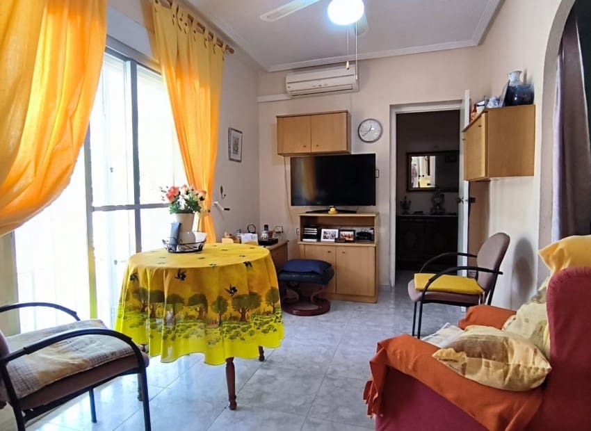 4 makuuhuone Huvila myytävänä paikassa La Nucia mukana uima-altaan 
autotalli - 560 000 € (Ref: 9539729)